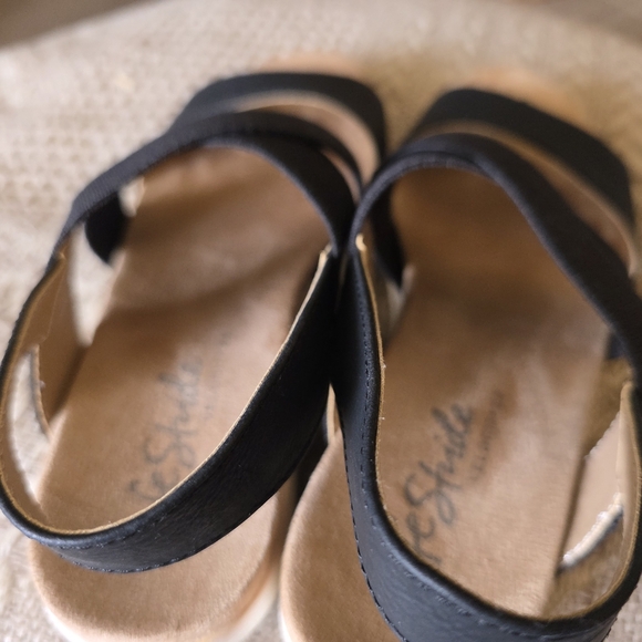 Life Stride Women's Black Strappy Sandals Velocity Size 7.5 Summer Spring - Picture 8 of 9